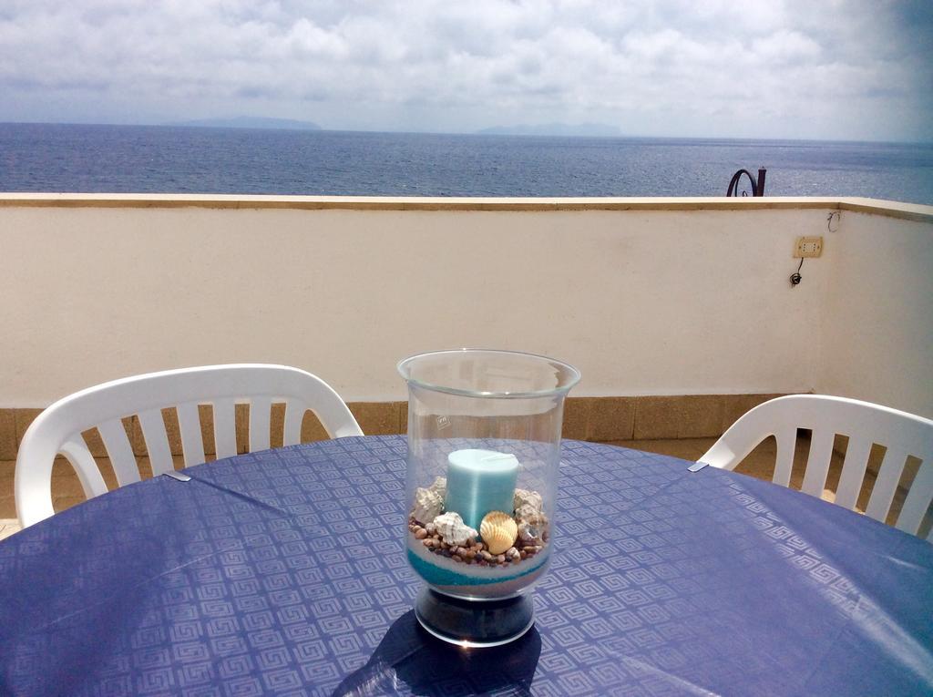 Dimora Tipica Vista Mare Lägenhet Marettimo Exteriör bild